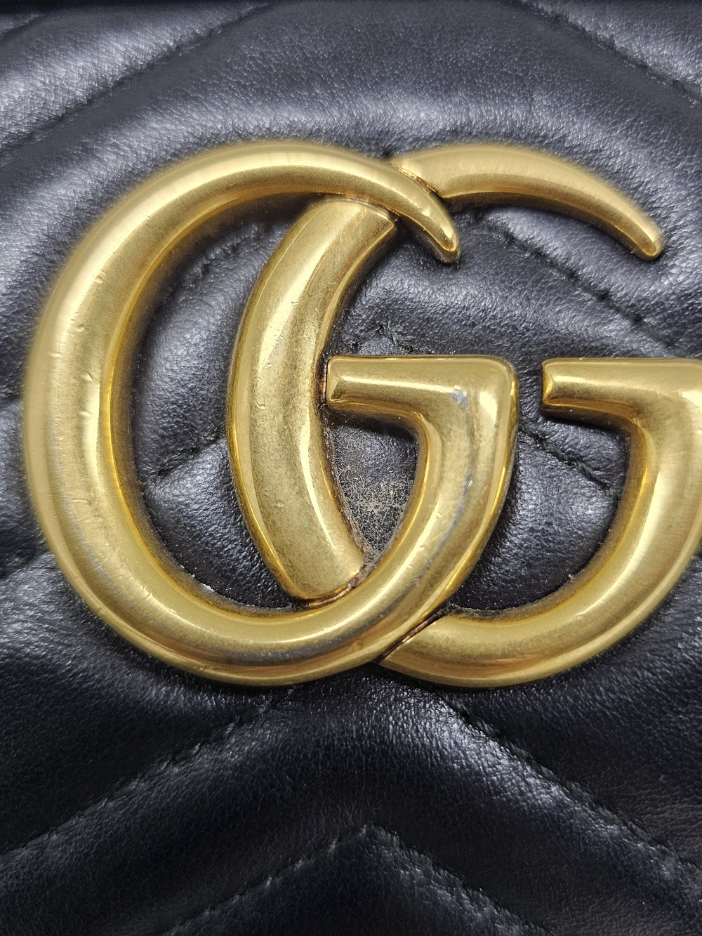 Gucci Marmont Chevron Leather Camera Bag - Black - Picture 2 of 11